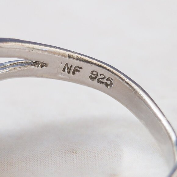 Sterling Silver Mother-of-Pearl Ring, Sz 6.5 — elongated oval, split shank - Picture 6 of 13